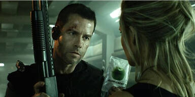 Guy Pearce rettet in 