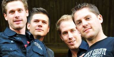 Lukas Rössler (r.) über Fans und Groupies