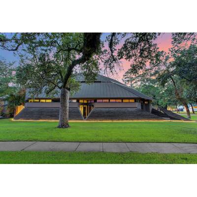 Darth Vader Villa in Houston, Texas