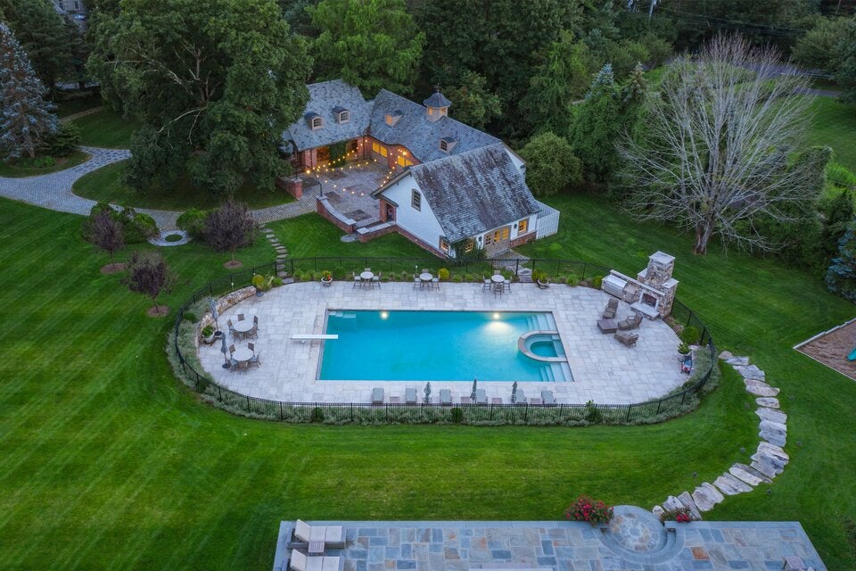 Wohnen wie eine Königin: Ein Blick in Mariah Careys protzige Luxusvilla