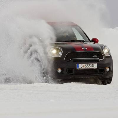 BMW Technic Drive 2013