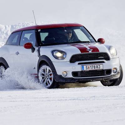 BMW Technic Drive 2013