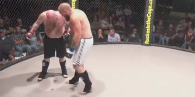 K&auml;fig-Fighter macht sich in die Hose