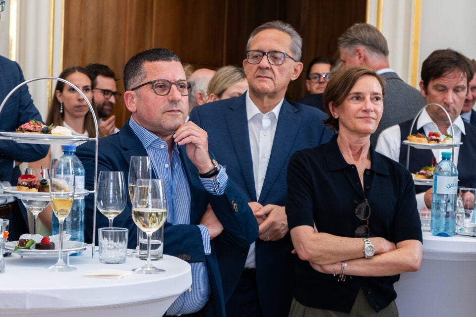 Billa-Chef Marcel Haraszti, Flughafen Wien-CEO Günther Ofner und Claudia Riebler (Rewe UK).