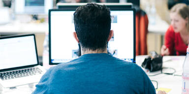 M&auml;nner heimlich Frauen googeln