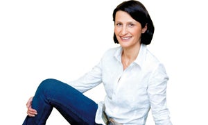 Mag. Claudia Krist-Dungl ist Kräuterexpertin und GF der Dungl-Zentren Wien