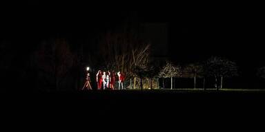 Mit umgeschnallter Sense: Arbeiter ertrinkt in Fischteich