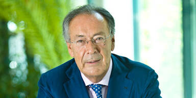 Fachverleger Hans-J&ouml;rgen Manstein zieht sich zur&uuml;ck