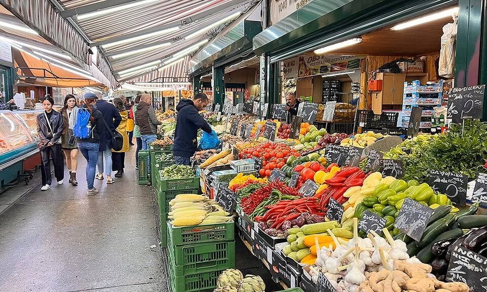 Erntefrische Lebensmittel findet man auf den Wiener Märkten
