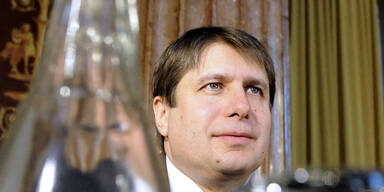 Graf Ali macht Ausschuss zur Farce