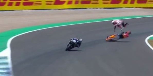 Weltmeister Marquez mit Horror-Sturz