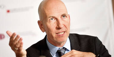 Martin Kocher: ER ist der neue Arbeitsminister | Ökonom soll jetzt Arbeitsmarktkrise eindämmen