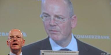 Martin Blessing warnt vor neuen R&uuml;ckschl&auml;gen