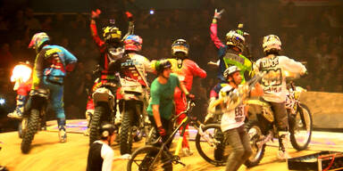 Hei&szlig;e Show und coole Kerle