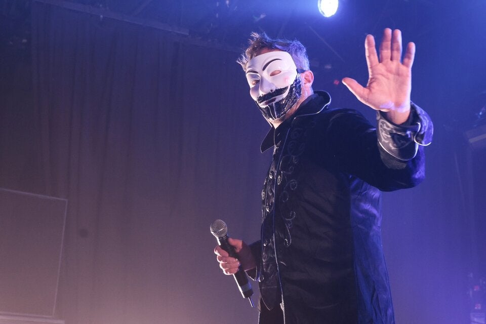 Matthias Strolz: Wien-Konzert als Maskenball