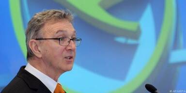 Mayrhuber l&auml;sst sich Zeit mit Antworten