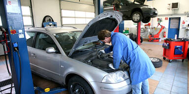 Autos nicht repariert, aber kassiert