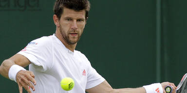 Melzer schaltet Wawrinka aus