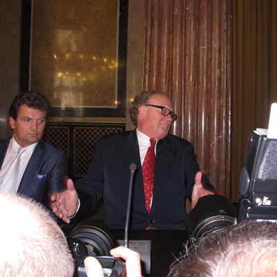  Alfons Mensdorff-Pouilly entschlägt sich bei fast allen Fragen.