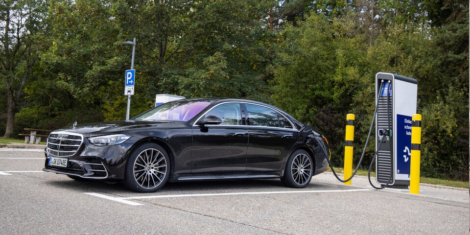 Mercedes rüstet die aktuelle S-Klasse auf