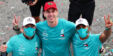 Wilde Mercedes-Party nach Protest