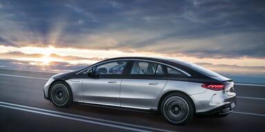 Wie weit kommen E-Autos wirklich auf der Autobahn?