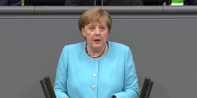 Merkel rief im Parlament zu Wahl von CDU und CSU auf