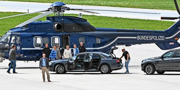 Merkel Urlaub Südtirol Innsbruck Landung
