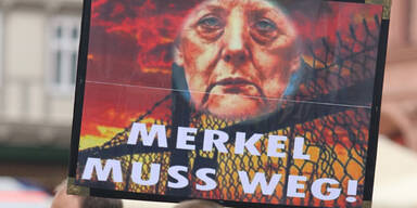 Merkel muss weg