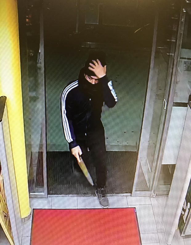 Tankstellenräuber Messer