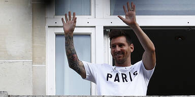 Maskierte &uuml;berfallen Messis Luxus-Hotel in Paris