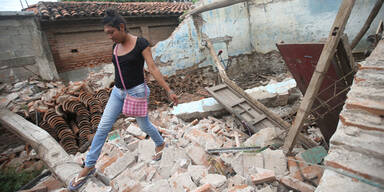 Freiwillige Helferin brutal vergewaltigt