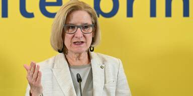 Strafen verdreifacht: Mikl-Leitner will noch strengere Sozialhilfe