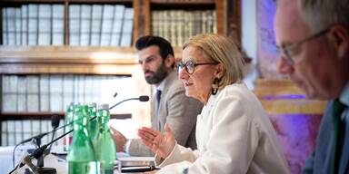 N&Ouml;-Landesregierung hackt durch den Verwaltungstrakt