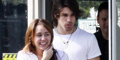 Miley Cyrus & Justin Gaston