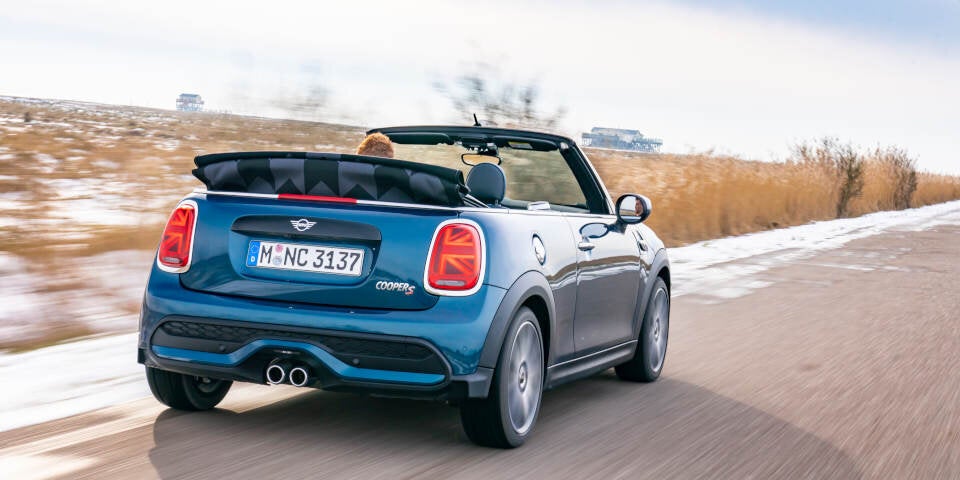 Mini Cabrio-Facelift als Sidewalk1