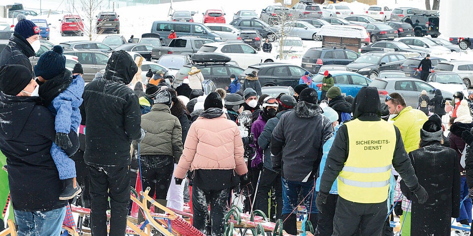 Minister drohen mit Liftsperre: Aktion scharf gegen SkIDIOTEN | Massen-Ansturm auf Semmering & Co.