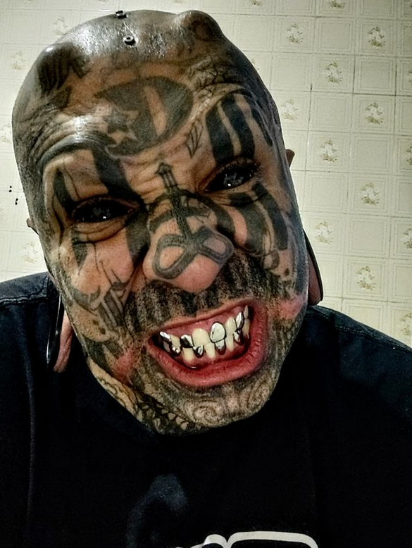 desanta_official/Instagram