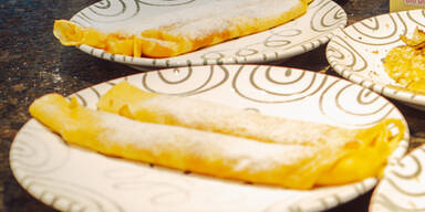 Palatschinken mit Wachauer Marillenmarmelade