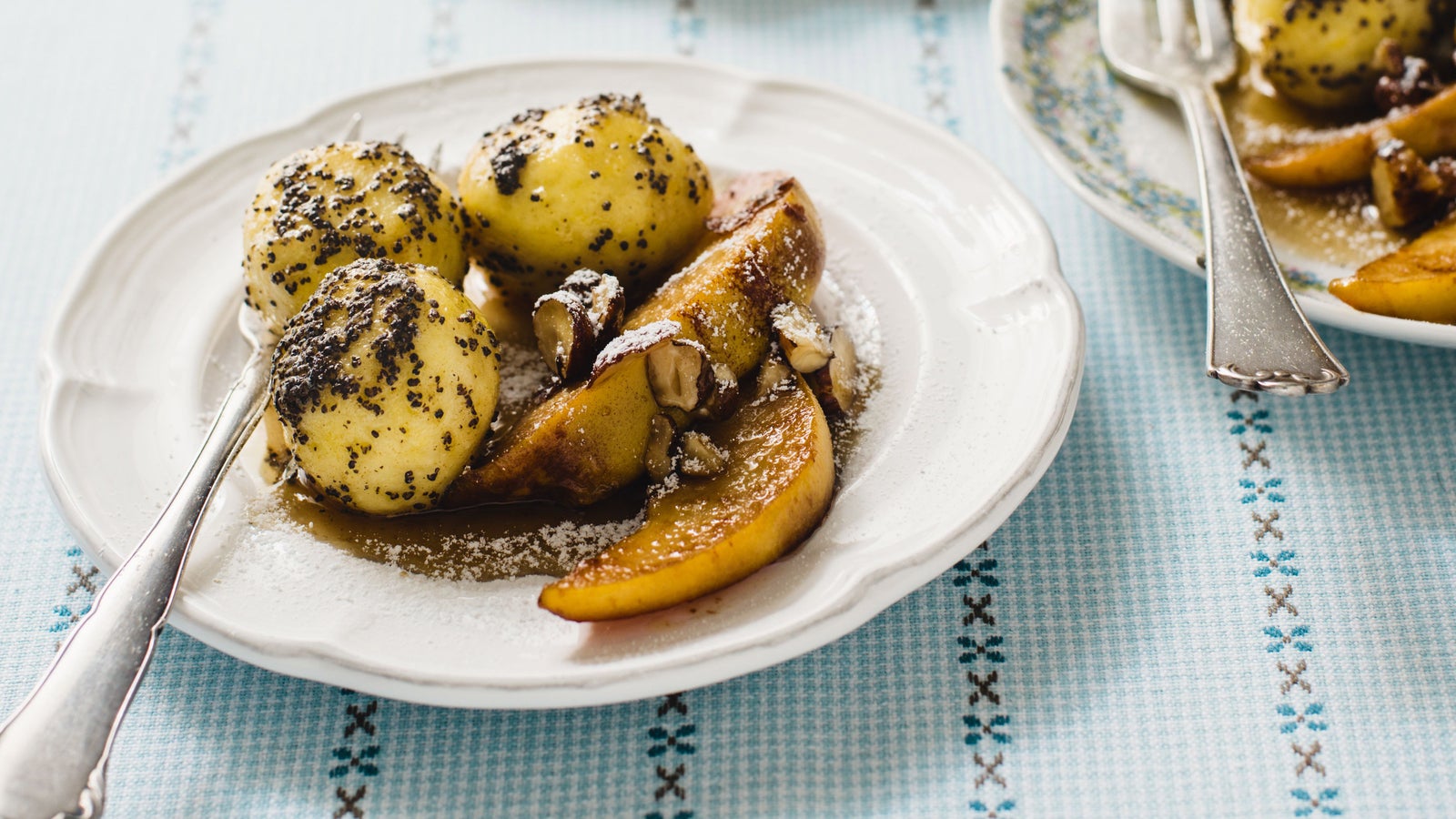 Mohnknödel mit glasierten Quitten - Cooking Mohnknödel mit glasierten Quitten - Cooking