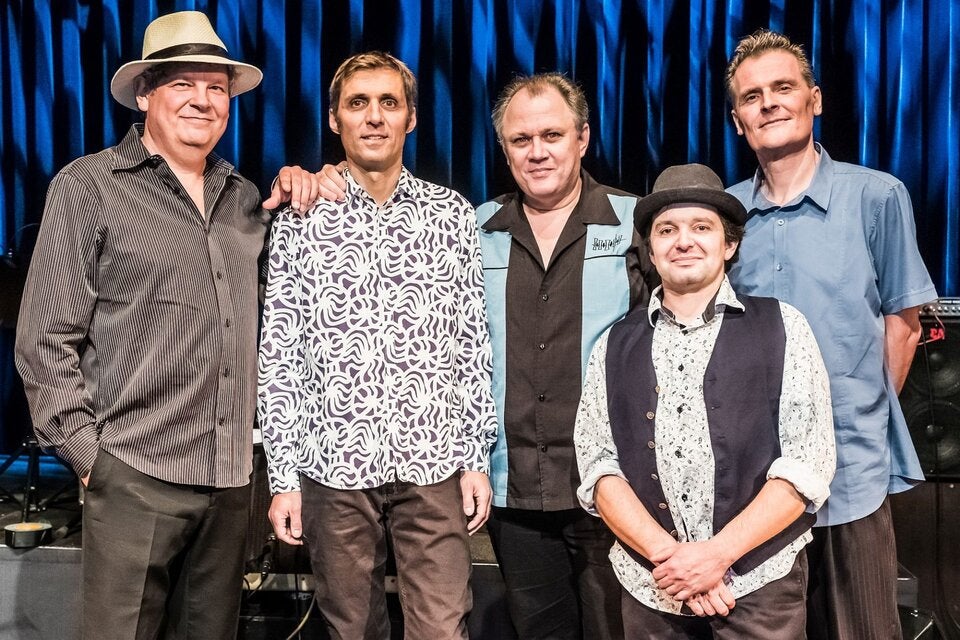 Die Mojos sind auf der Bühne am Ratzersdorfer See zu Gast.