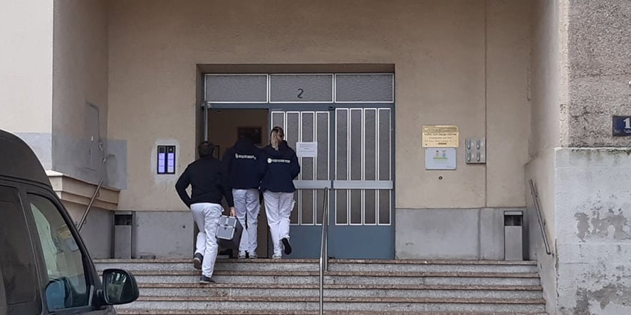 Mord-Alarm: Frau bei Wiener Kirche erstochen