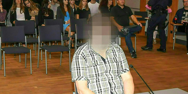T&ouml;dliche Messerattacke auf Frau in Tirol: Lebenslang f&uuml;r Angeklagten