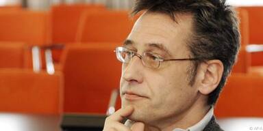 Moser gegen weniger Mitarbeiter