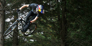 Mountainbiker stürzte hunderte Meter in den Tod