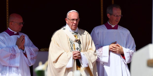 Papst Franziskus sprach Mutter Teresa heilig