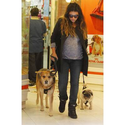 Monica Cruz mit Riesen-Babybauch