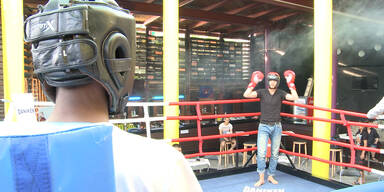 Boxen mit Bar-Atmosphäre