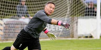 &Aacute;ngel Mateos