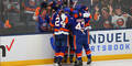 Alles wieder offen: Islanders gleichen aus